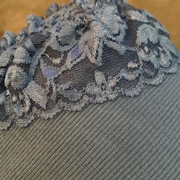 lovely pull over sleeveless top $ 6 M - Picture 5 of 5